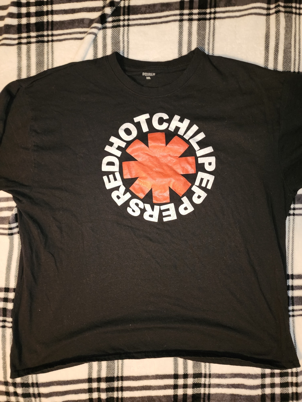 Red Hot Chili Peppers Graphic Short Sleeve Tee - Black/Red
